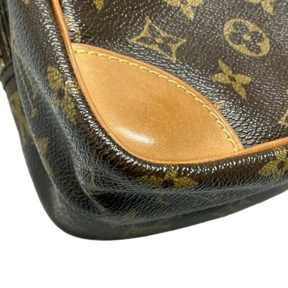 Auth LOUIS VUITTON Amazone M45236 Monogram - TH8909 Shoulder Bag Monogram Canvas - Picture 3 of 12